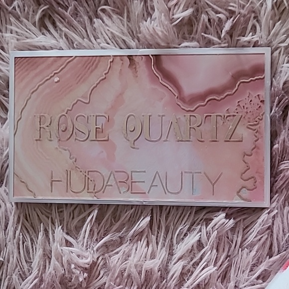 HUDA BEAUTY Other - HUDA ROSE QUARTZ PALETTE FOR SALE